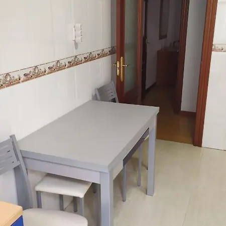 Piso Centro Διαμέρισμα Χιχόν